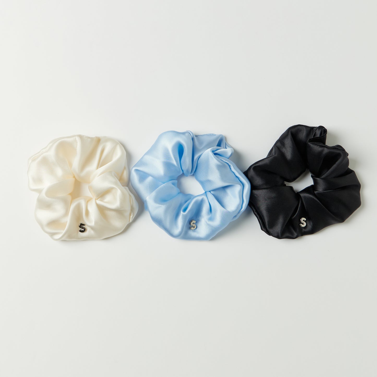 silky scrunchie