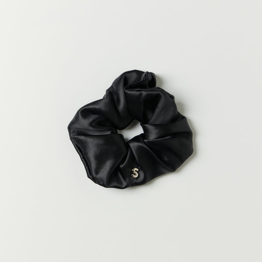 silky scrunchie black